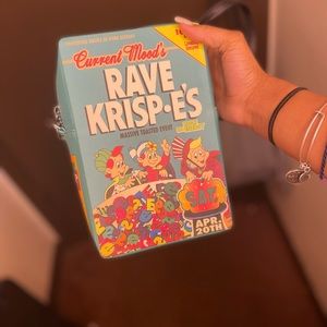 Rave Krisp•es crossbody purse